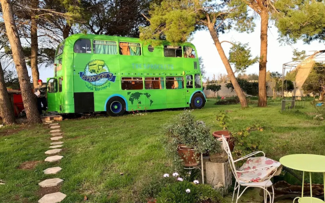 House - Sleeps 5 - Pets Ok - Parking
