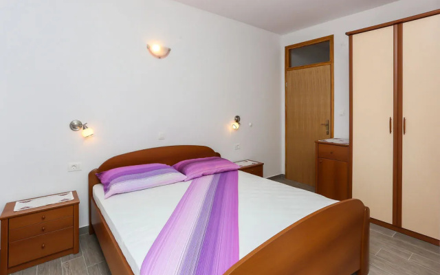 Apartments Pitarević