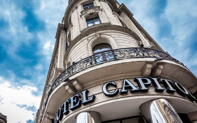 Hotel Capitol вид на фасад