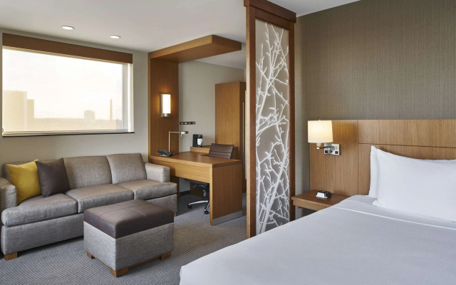 Hyatt Place Wilmington Riverfront