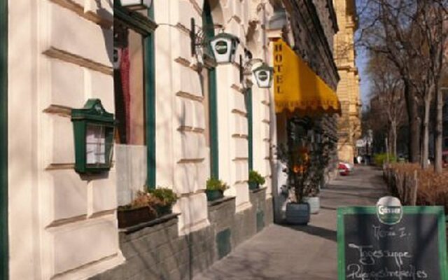 Отель Riess City Hotel Австрия, Вена - 4 отзыва об отеле, цены и фото номеров - забронировать отель Riess City Hotel онлайн интерьер отеля