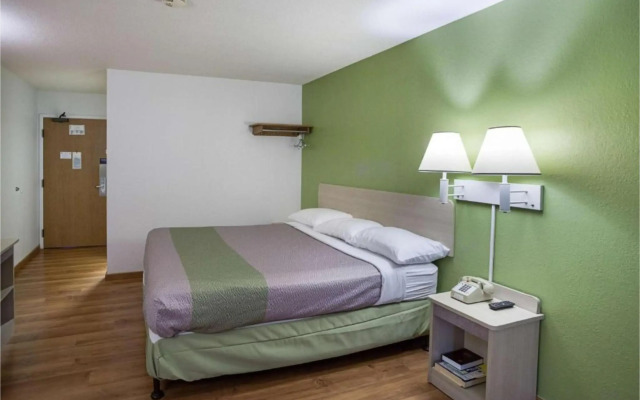 Motel 6 Binghamton, NY