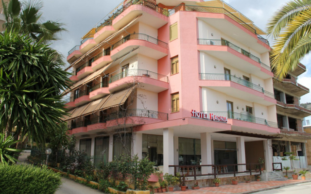 Hotel Kaonia вид на фасад