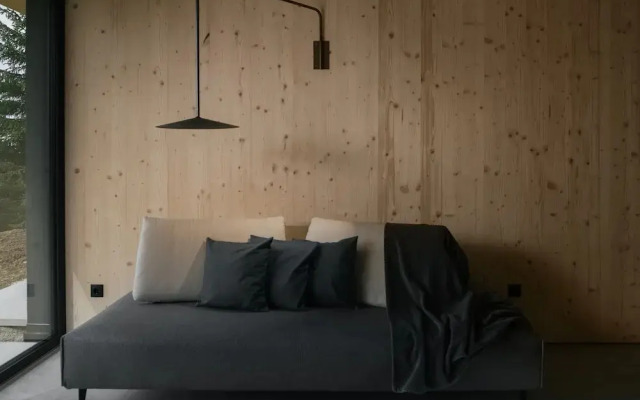 Anders Suites