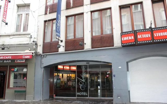 hotelImage