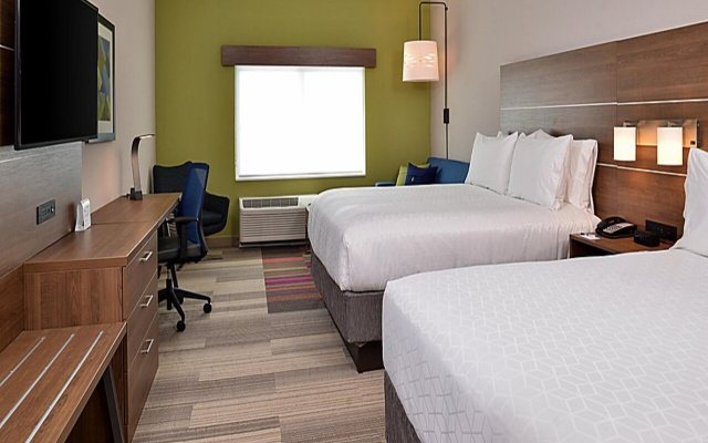 Holiday Inn Express & Suites West Melbourne by IHG