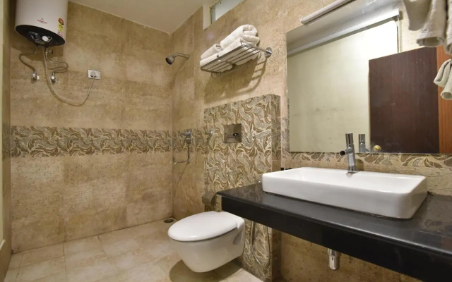 M Hotel & Restaurant