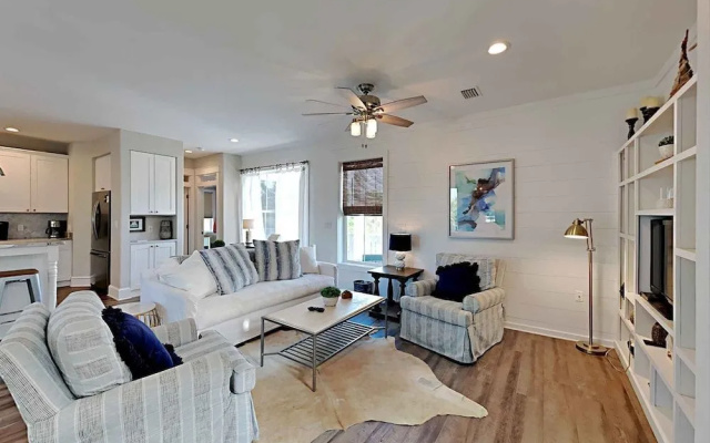 Easy Breezy by Southern Vacation Rentals