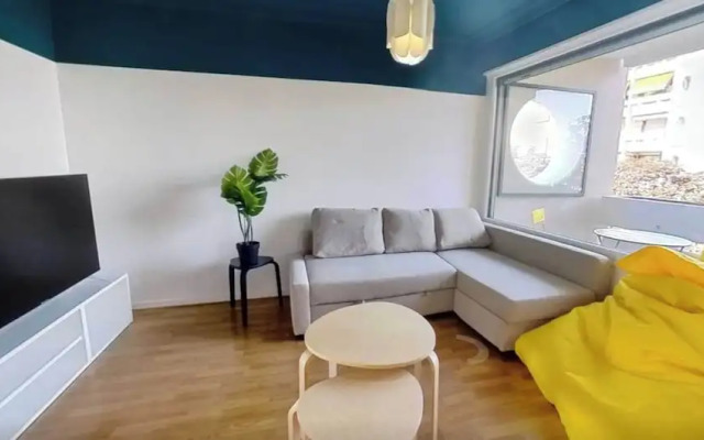 Private Room in Shared Apartment - Villeurbanne