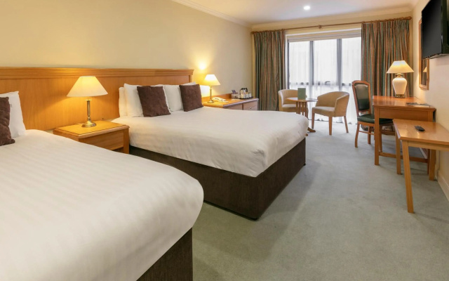 Knights Hill Hotel & Spa