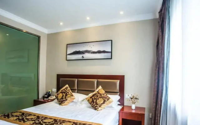 Aode Hotel