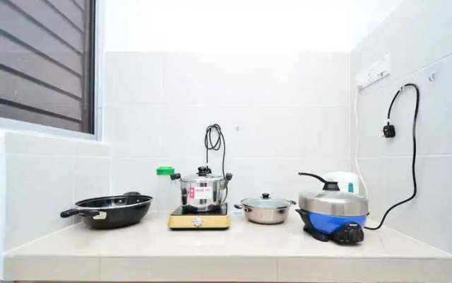 Minions Homestay_Near KLIA_WIFI + TV Box