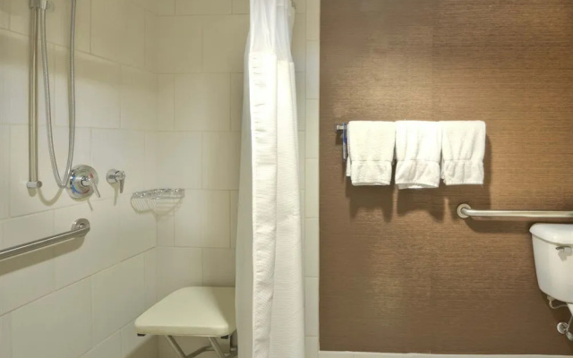 Fairfield Inn & Suites Raleigh Crabtree Valley