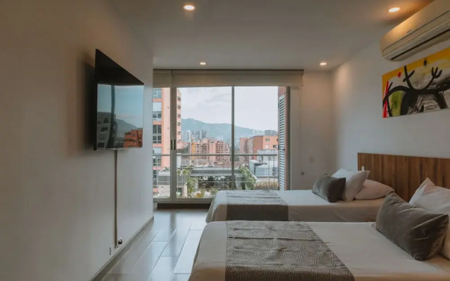 Travelers Orange Suites