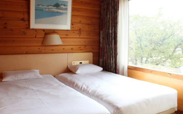 Okubiwako Makino Grand Park Hotel
