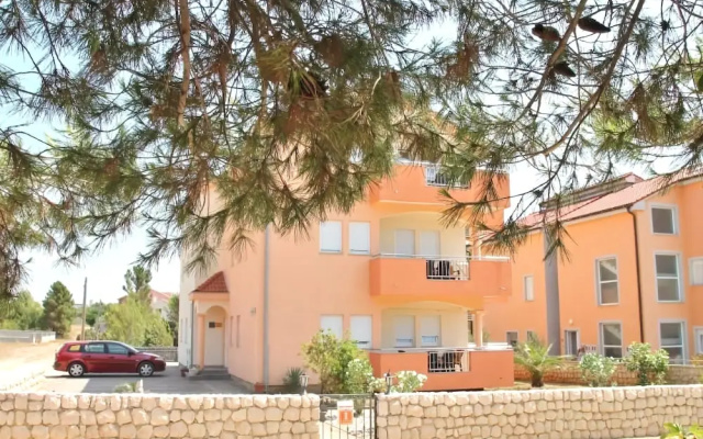 Apartments Dario