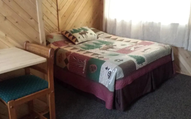 Bear Paw Inn