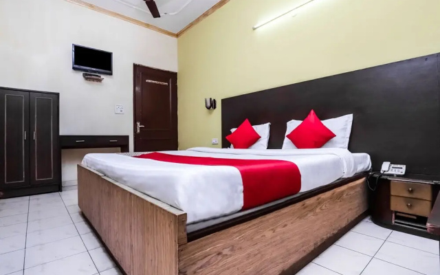 Oyo 22135 Hotel Kanishka Palace