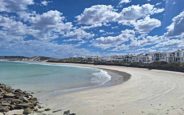 Paradise Beach Apartments Langebaan 5 Elara