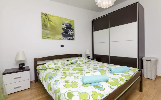 Apartments Sinisa