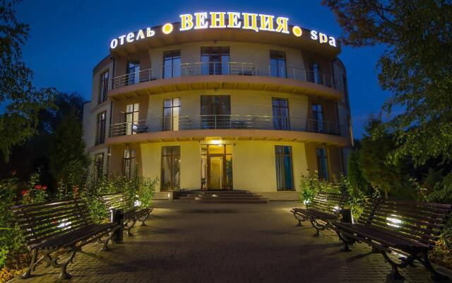 Гостиница СПА Отель Венеция Украина, Запорожье - отзывы, цены и фото номеров - забронировать гостиницу СПА Отель Венеция онлайн вид на фасад