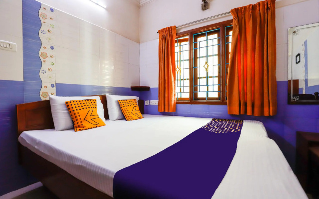 SPOT ON 67646 Jk Guest House