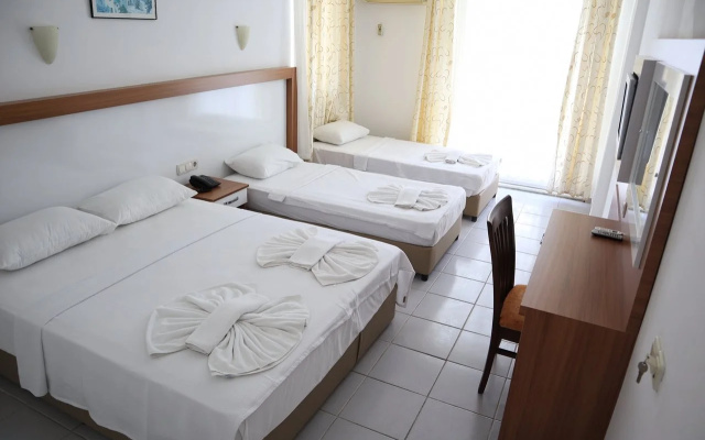 Kleopatra Smile Hotel