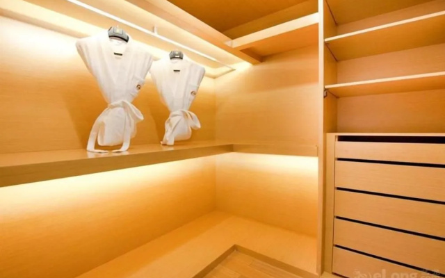 Yishang Baoli Shimao International Apartment