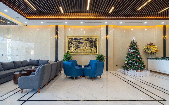 Avenis Hotel