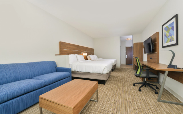 Holiday Inn Express & Suites Chadron by IHG