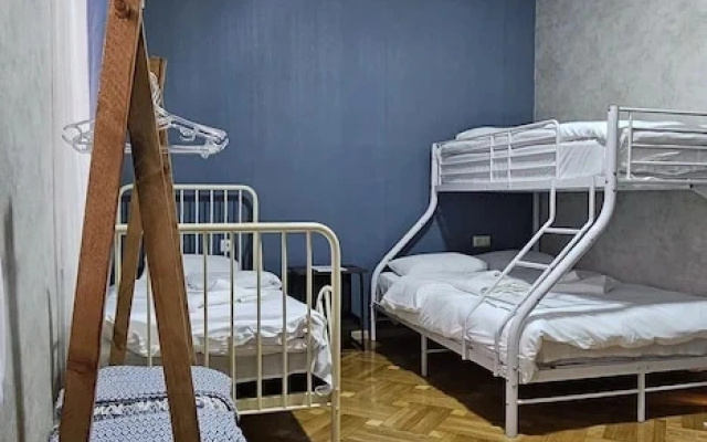 Comfort Triple room · Memory Basket Mini Hotel — photo 6