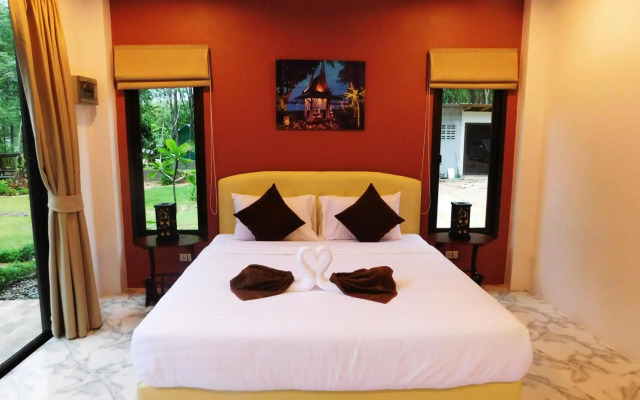 Phuket Sirinapha Resort
