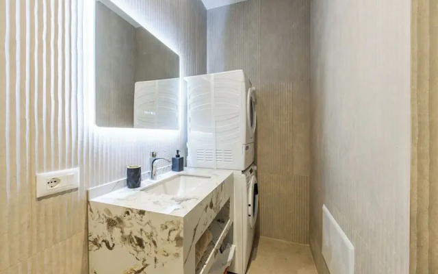 Marina Jacuzzi Suites 2 by  PS