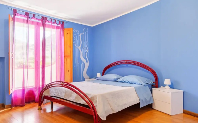 Pleasant Holiday Home in Tropea with Sea Beach Nearby
