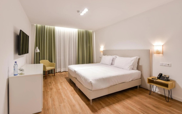 Serpa Hotel