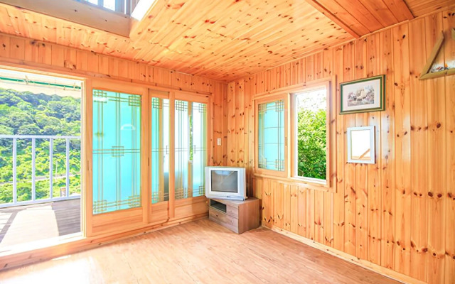Yangsan Bene Maru Pension