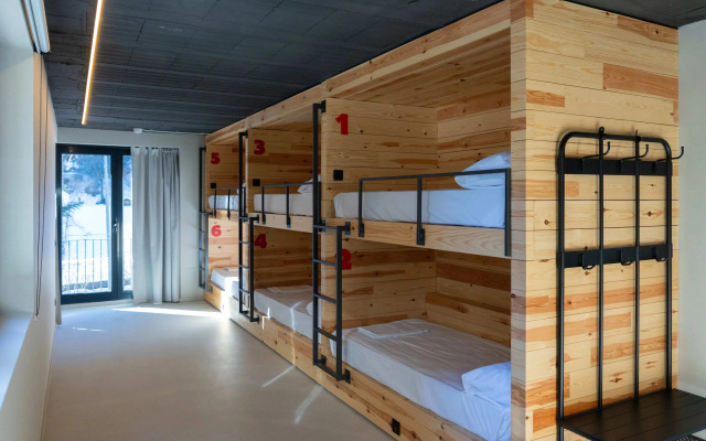 KY Mountain Hostel Arinsal