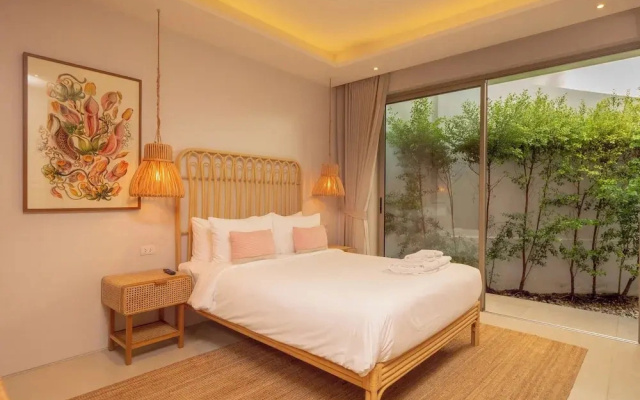 Exclusive villa in Botanica The Nature
