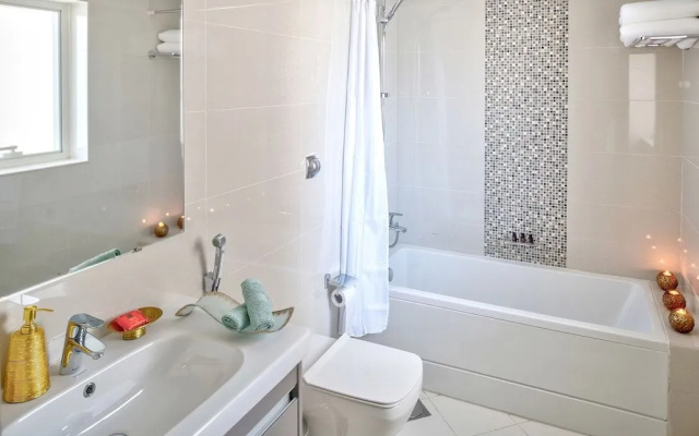 Luxury Staycation Continental Tower