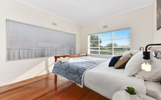Spacious and Bright 4 Bedroom Home