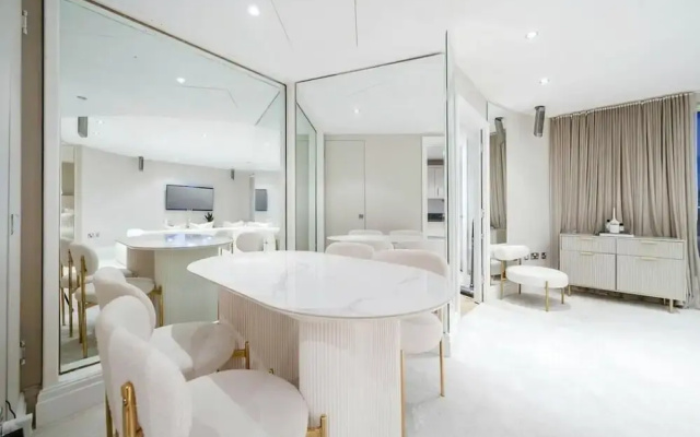 Riverside Retreat in Central London