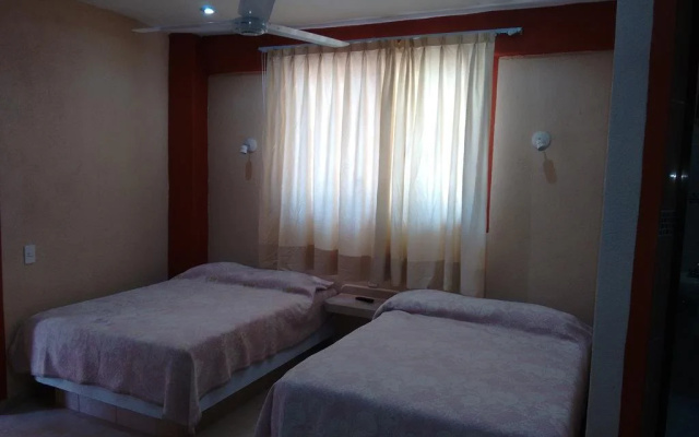 Hotel y Bungalows Olivares