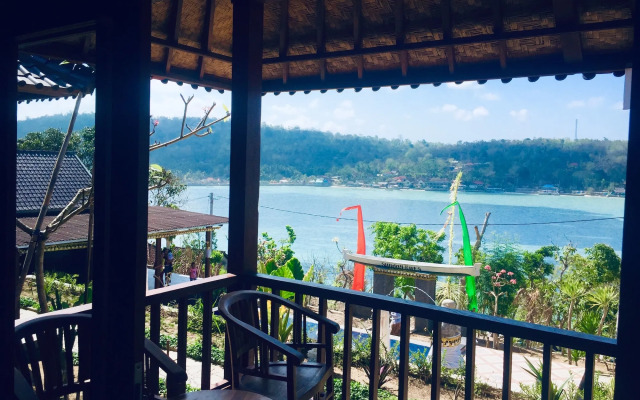 Sunday Huts Lembongan
