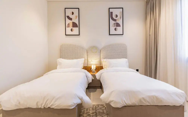 Amber Hospitality - Al Rawdah