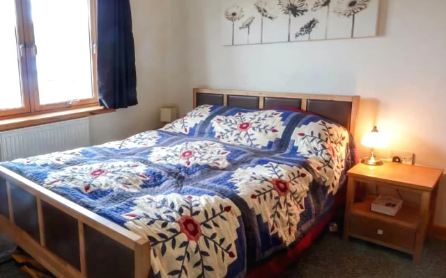 Hill View Apartment