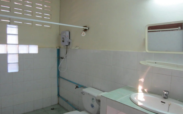 Pravee House