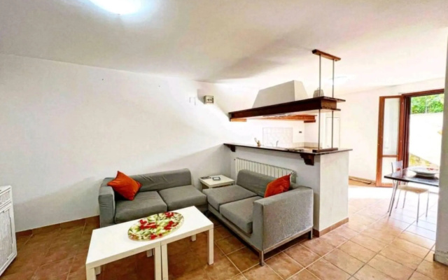 Pretty little house with independent entrance-Casa Marina