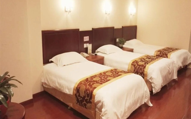 GreenTree Alliance Hefei Yaohai District Xinya Bus Station Hotel