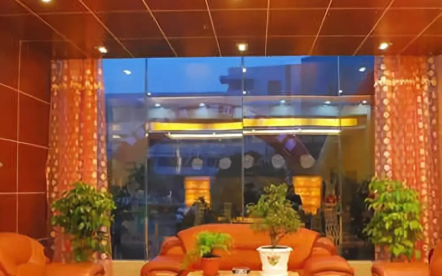 Hua Feng Hotel