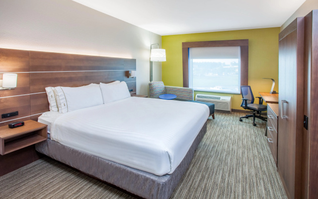 Holiday Inn Express & Suites Texarkana by IHG